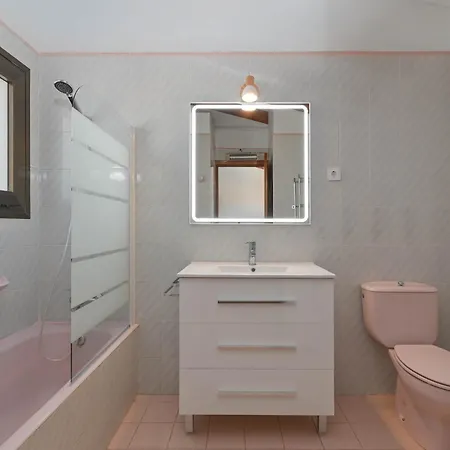 Chez Tonny 6 Bedroom 4 Bathroom Vakantiehuis