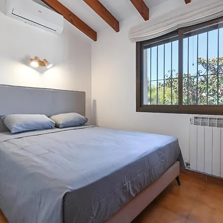 Chez Tonny 6 Bedroom 4 Bathroom Vakantiehuis *